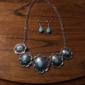 Vintage Turquoise & Silver Necklace with Earrings